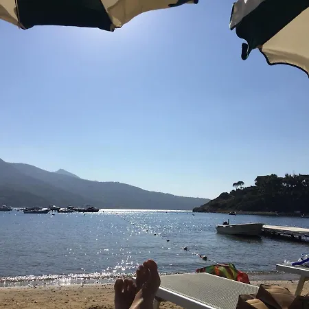 Casa Delle Rondini, Vista Mare, A Procchio! בית נופש