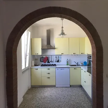 Casa Delle Rondini, Vista Mare, A Procchio! * פרוצ'ו