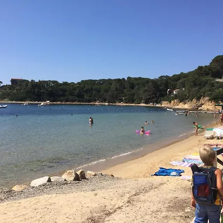 בית נופש Casa Delle Rondini, Vista Mare, A Procchio! פרוצ'ו