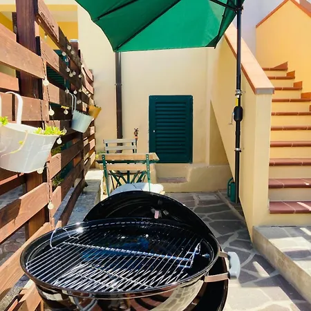Holiday home Casa Delle Rondini, Vista Mare, A Procchio!